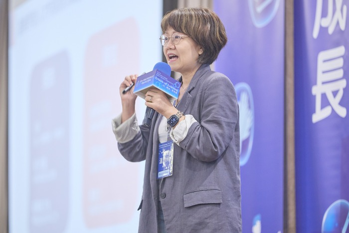 AI 時代・共學未來 與談人—溫怡玲執行長