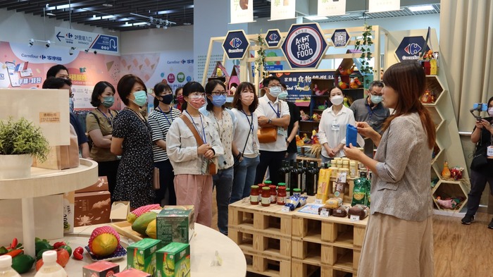 參訪家樂福影響力概念店