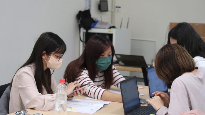 學員討論中