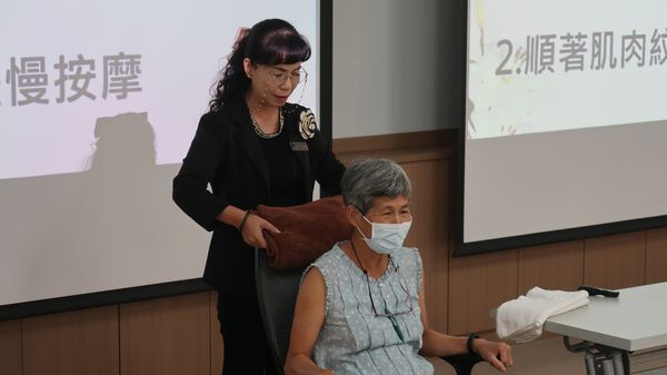 學員進行教學演示能力檢測