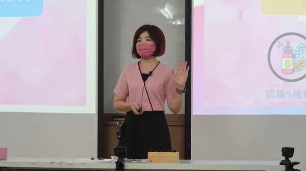 學員進行教學演示能力檢測
